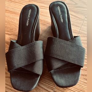 Donald J. Pliner Black Leather, stretchy fabric slides, 3" heel, gently used 11M